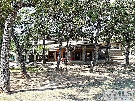 1st image of 641 Pioneer Cir E