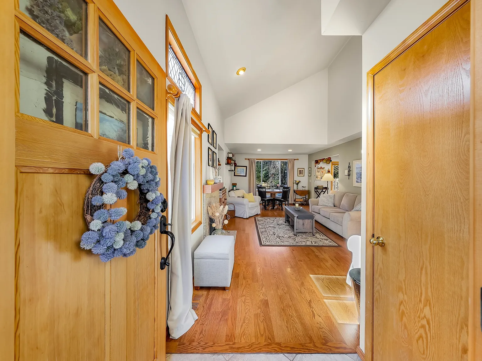 3 bed, 1464 sqft, $3,200 — Photo 3