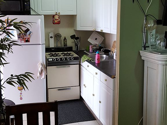3rd image of 20 Wendell St APT 5D