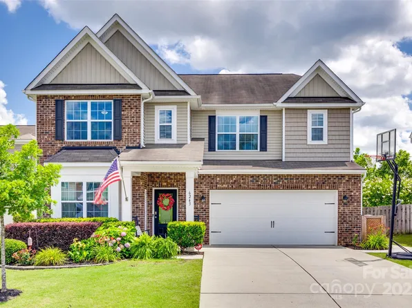 6243 Kilchurn Dr, Indian Land, SC 29707