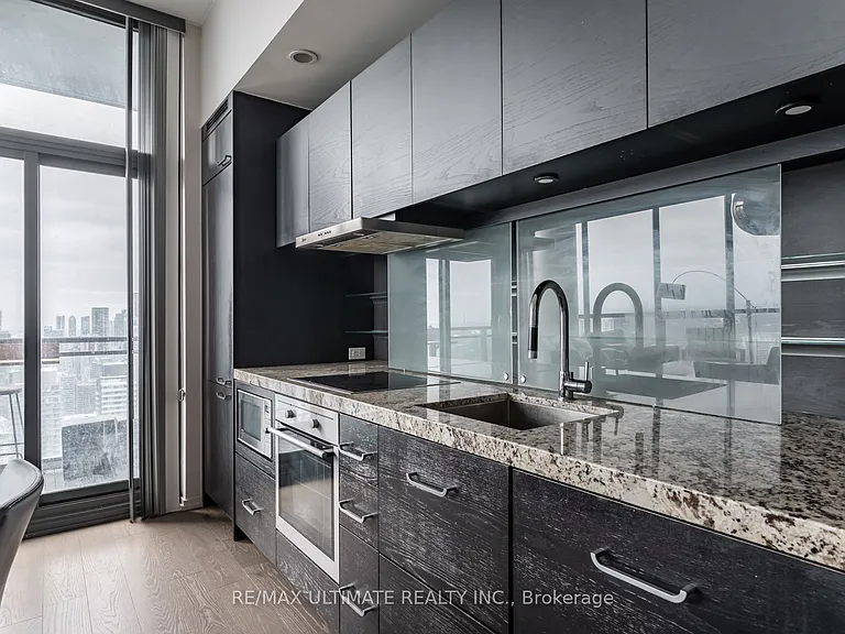 45 Charles St E #5115 — Photo 12