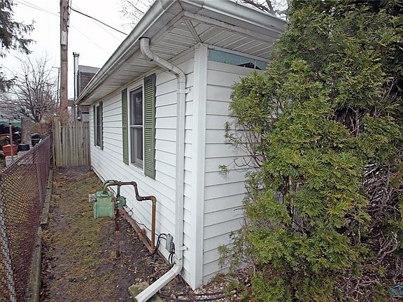 4th image of 201 Orchard Ave