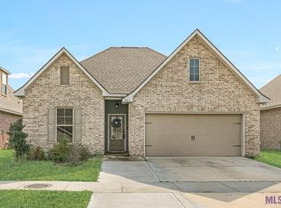 951 Gentle Wind Dr, Baton Rouge, LA 70820
