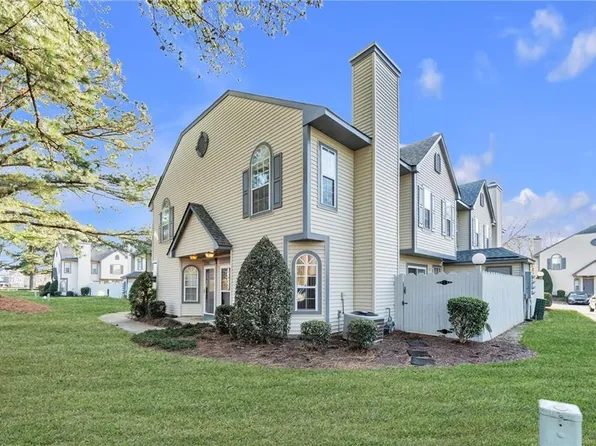 5253 Bardith Cir, Virginia Beach, VA 23455