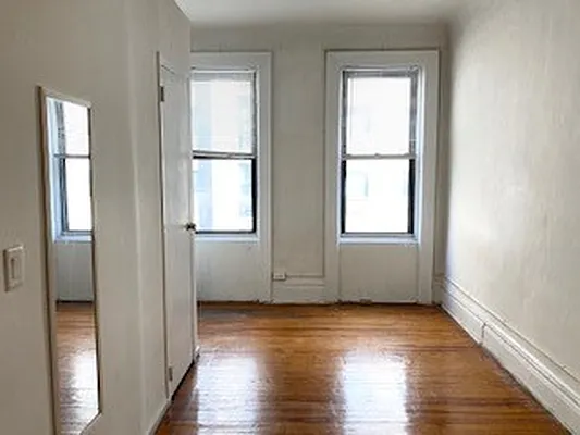 Rented by Corcoran | media 18