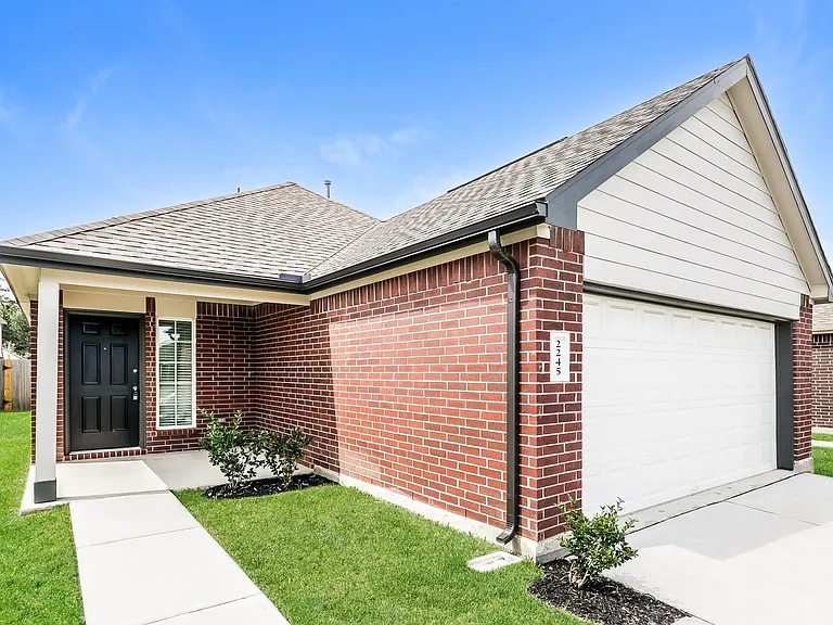 2245 Onyx Ln — Photo 2