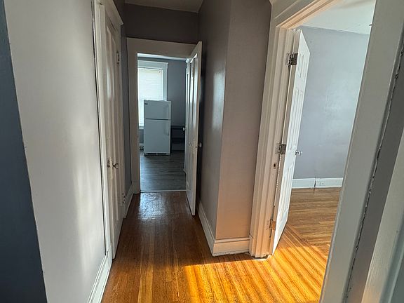 5th image of 203 W McMillan St #21
