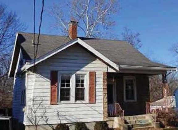 2nd image of 7425 Forest Ave