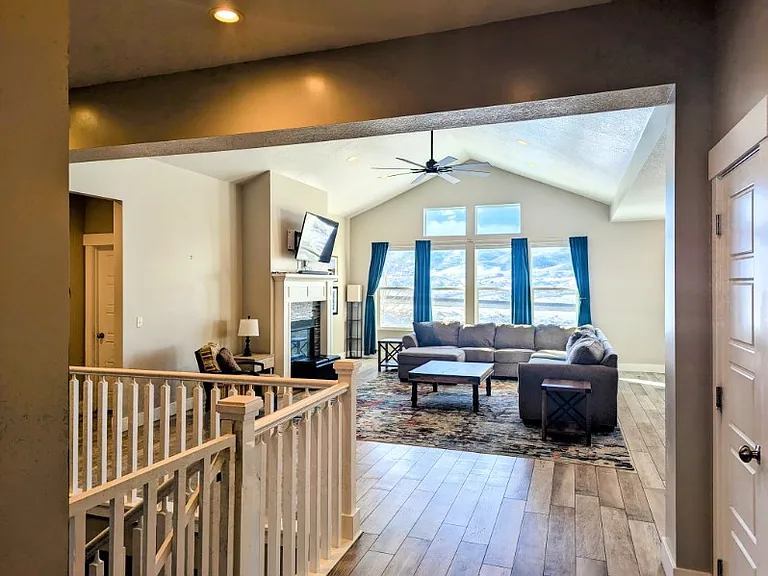 380 E Keetly Station Cir — Photo 10