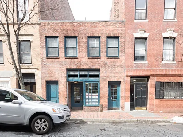 94 W Cedar St #2, Boston, MA 02114