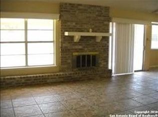 6811 Mickey Mantle Dr, San Antonio, TX 78240