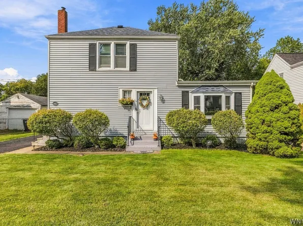 462 75th St, Niagara Falls, NY 14304