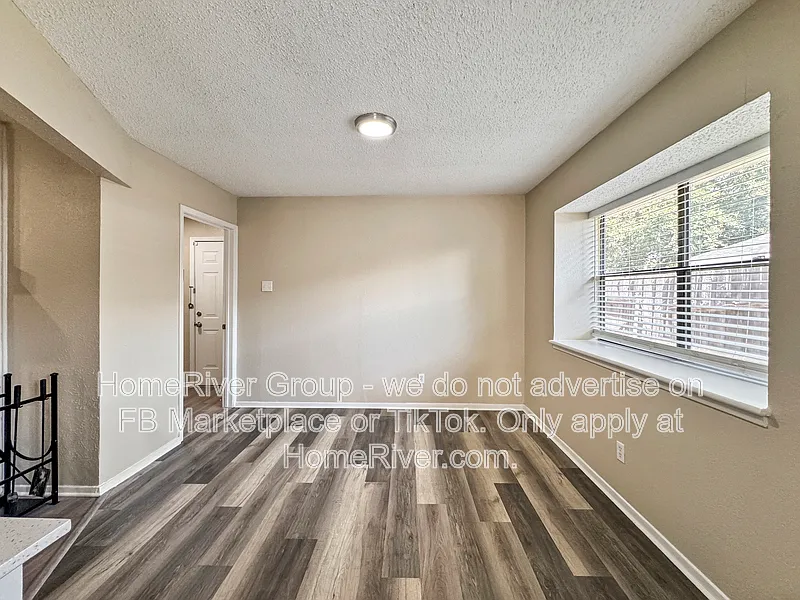 3 bed, 2.0 bath, 1661 sqft, $2,495 — Photo 4