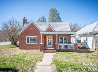 228 Main St, Rosman, NC 28772