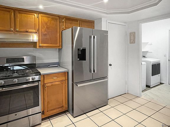 4th image of 2544 S 26th Dr