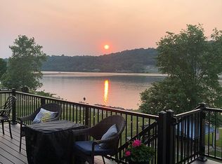 38 Portside Dr, Warsaw, KY 41095