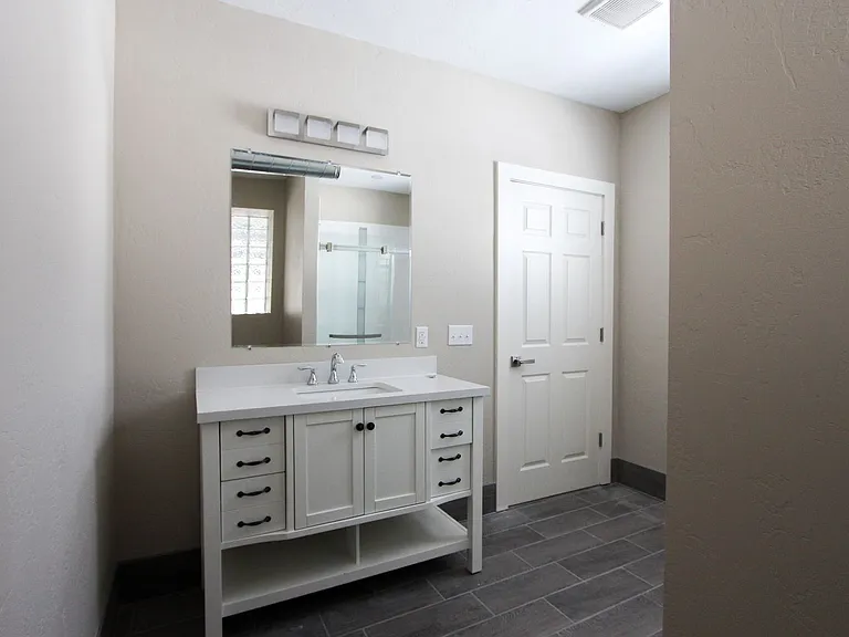1119 S Braddock Ave — Photo 17