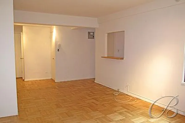 Rented by Bellmarc Realty | media 4