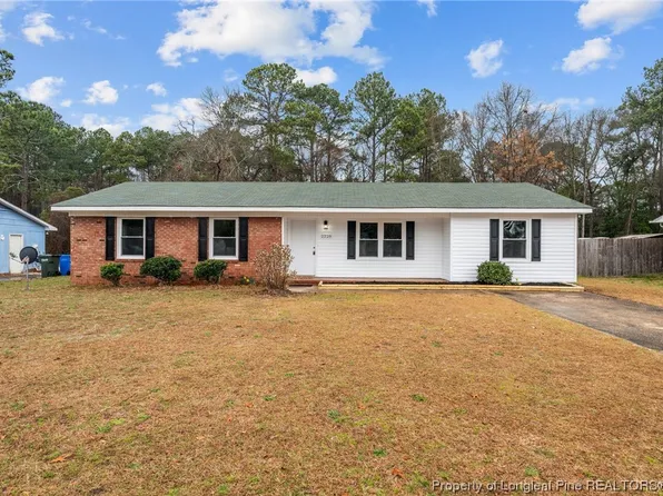 2228 Delta Dr, Fayetteville, NC 28304