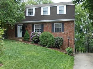 6375 Mitch Haven Dr, Bethel Park, PA 15102