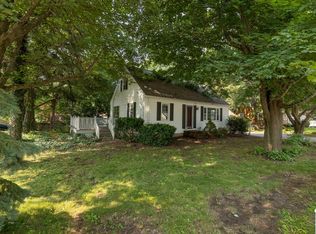 313 High St, Hampton, NH 03842