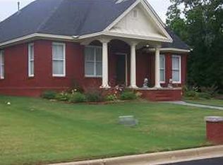 1206 Village Row, Montgomery, AL 36117