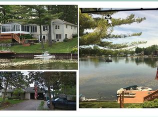 957 Pine Tree Rd W, Lake Orion, MI 48362