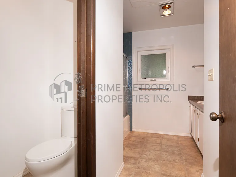 10706 Lakeside Ave NE — Photo 19