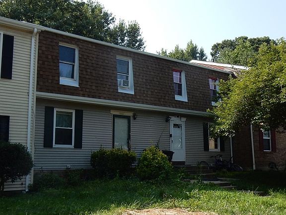 2nd image of 1867 Eagle Ct Unit 5