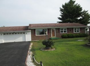 114 Willow Dell Dr, Ewing, KY 41039