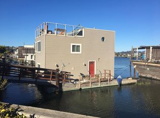 8 Gate 6 1/2 Rd, Sausalito, CA 94965