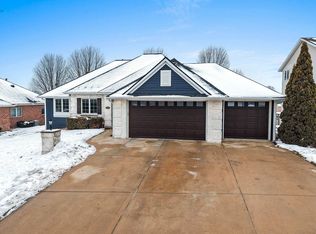 1228 Gail Dr, Green Bay, WI 54311