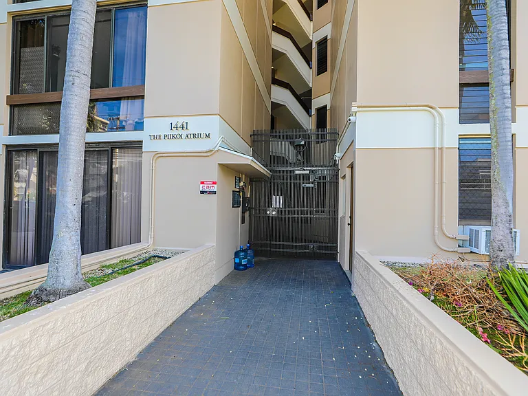 1441 Piikoi St #307 — Photo 23