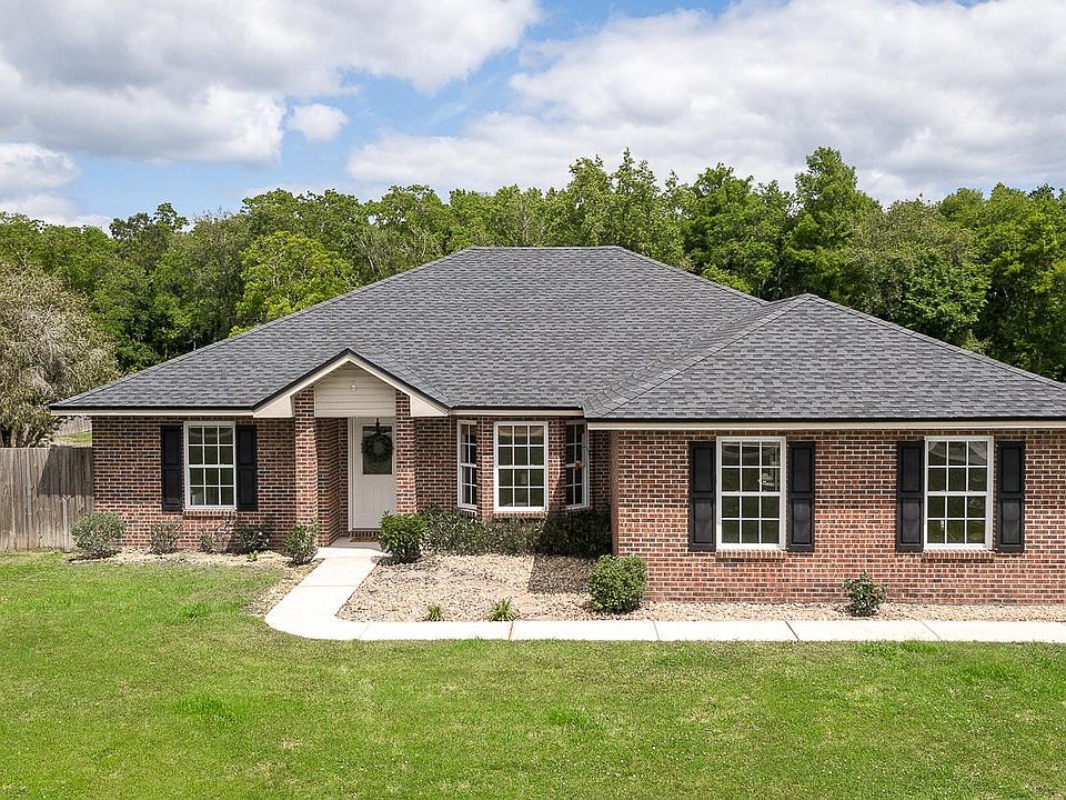 1st image of 441030 Green Meadows Ln