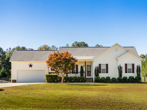 3031 Old School Rd, Four Oaks, NC 27524