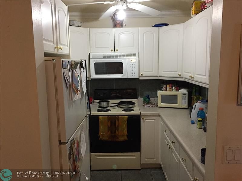 1st image of 38 Newport Ct #B