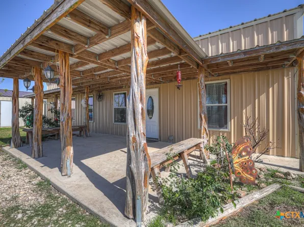 2151 Old Lehmann Rd, Seguin, TX 78155