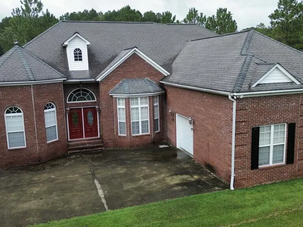 192 Newcomer Trl, Fitzgerald, GA 31750