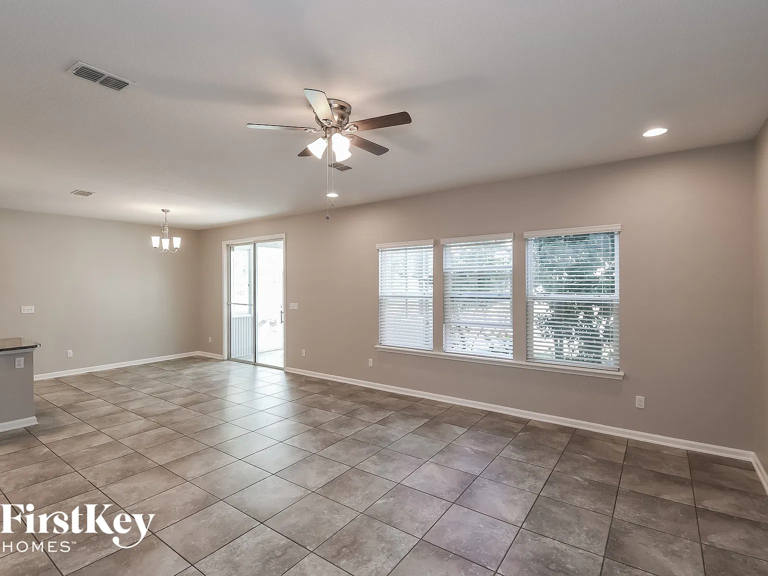 4 bed, 2.5 bath, 2500 sqft, $2,855 — Photo 3