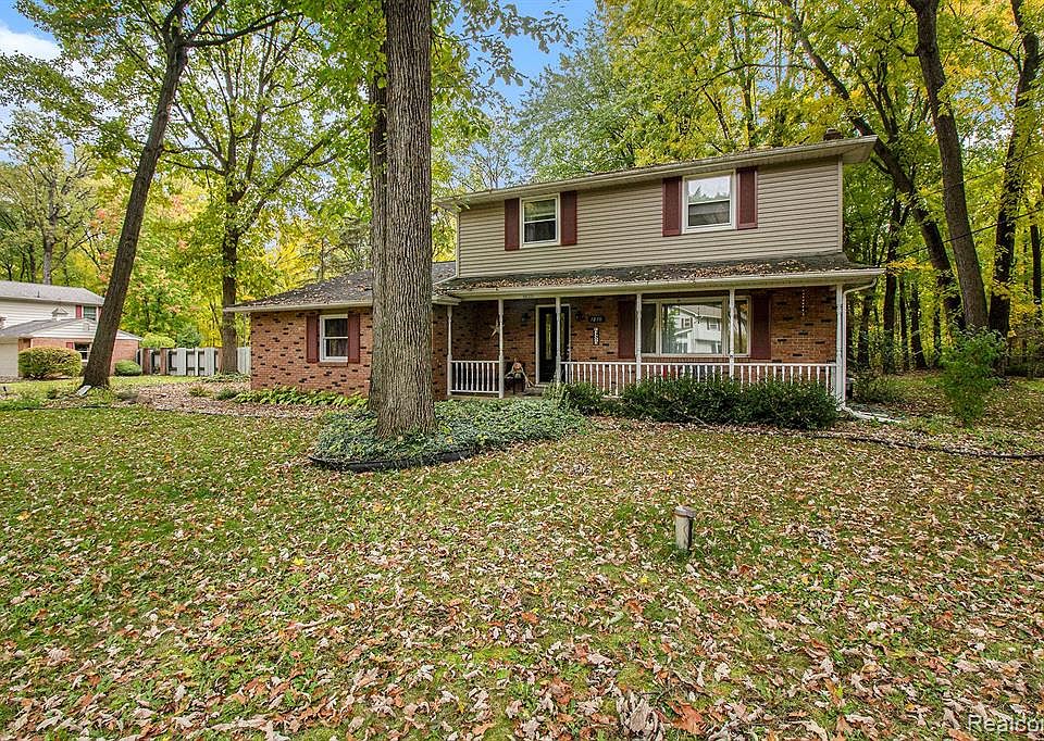 1830 Maplewood Dr, Owosso, MI 48867 Zillow