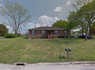 301 Donna Dr, Hendersonville, TN 37075