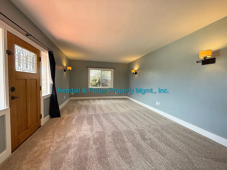 66 Roosevelt St — Photo 6