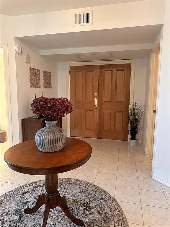 2 bed, 2.5 bath, 2062 sqft, $9,900 — Photo 1