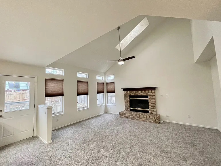 6675 Stonehedge Dr — Photo 7