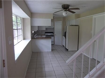 BREAKFAST AREA/KITCHEN WITH FRIDGE