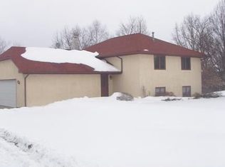 3516 Guadalajara Rd SW, Cedar Rapids, IA 52404