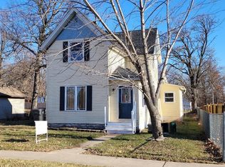 123 5th Ave SW, Oelwein, IA 50662
