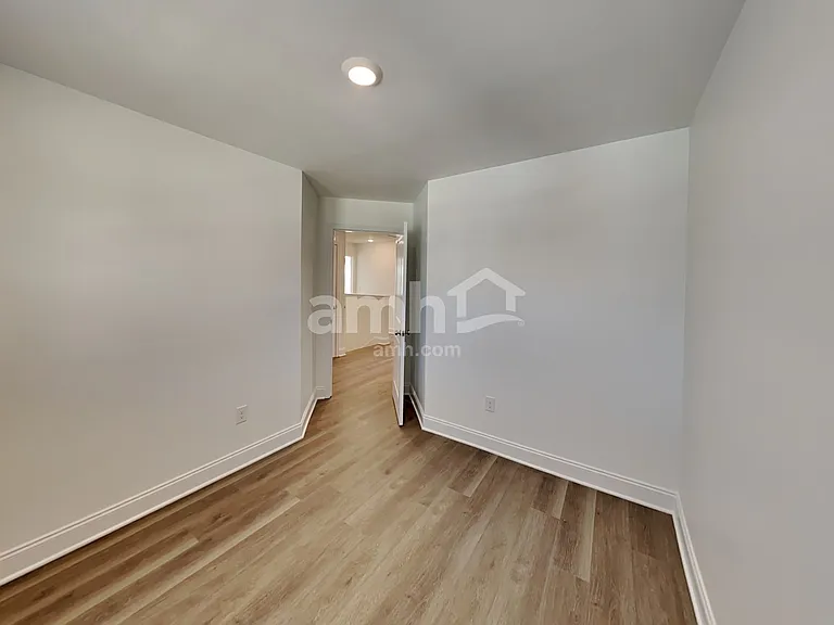 205 Marin Dr — Photo 11
