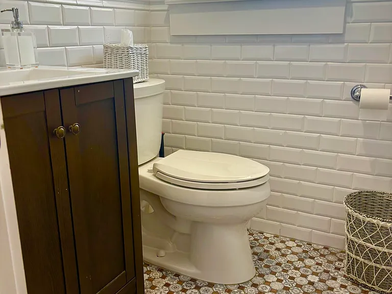 1305 Locust Dr — Photo 12