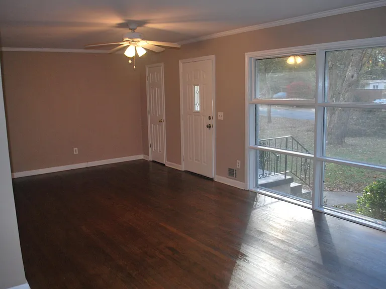 2607 Stoland Dr — Photo 5